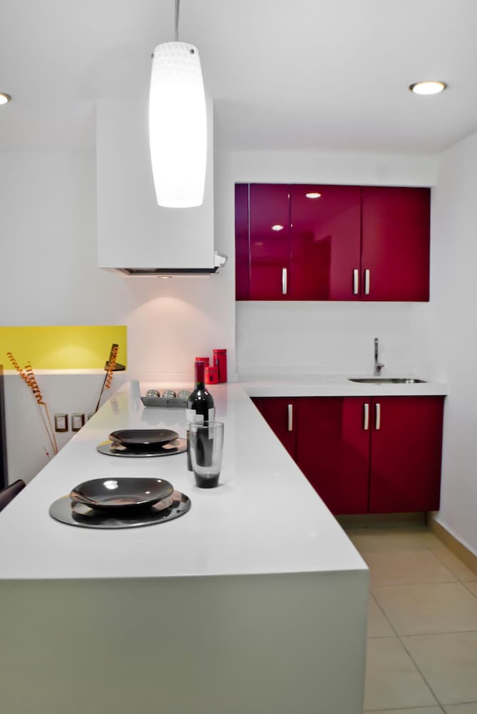 

Milano - Acapulco - Ramada By Wyndham Acapulco Hotel & Suites