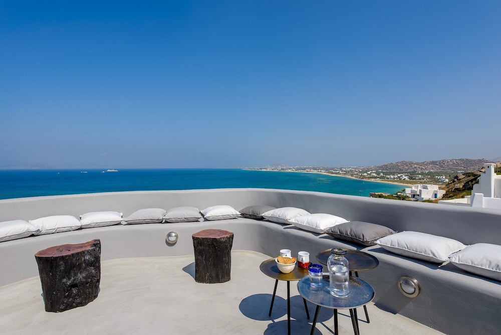 

Milano - Aliko Beach - Venti Villa Naxos