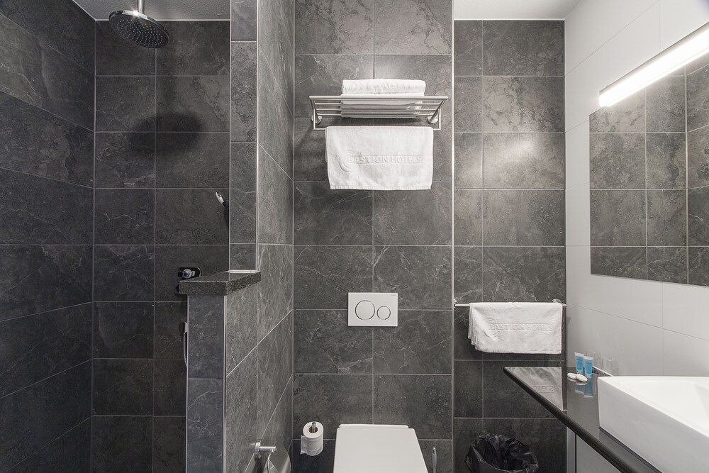 

Venezia - Eindhoven - Bastion Hotel Eindhoven Waalre