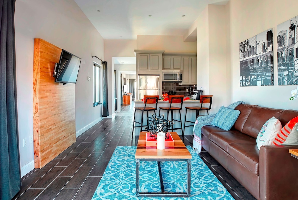 

Palermo - New York - Aeroporto La Guardia - Ravel Hotel Trademark Collection by Wyndham