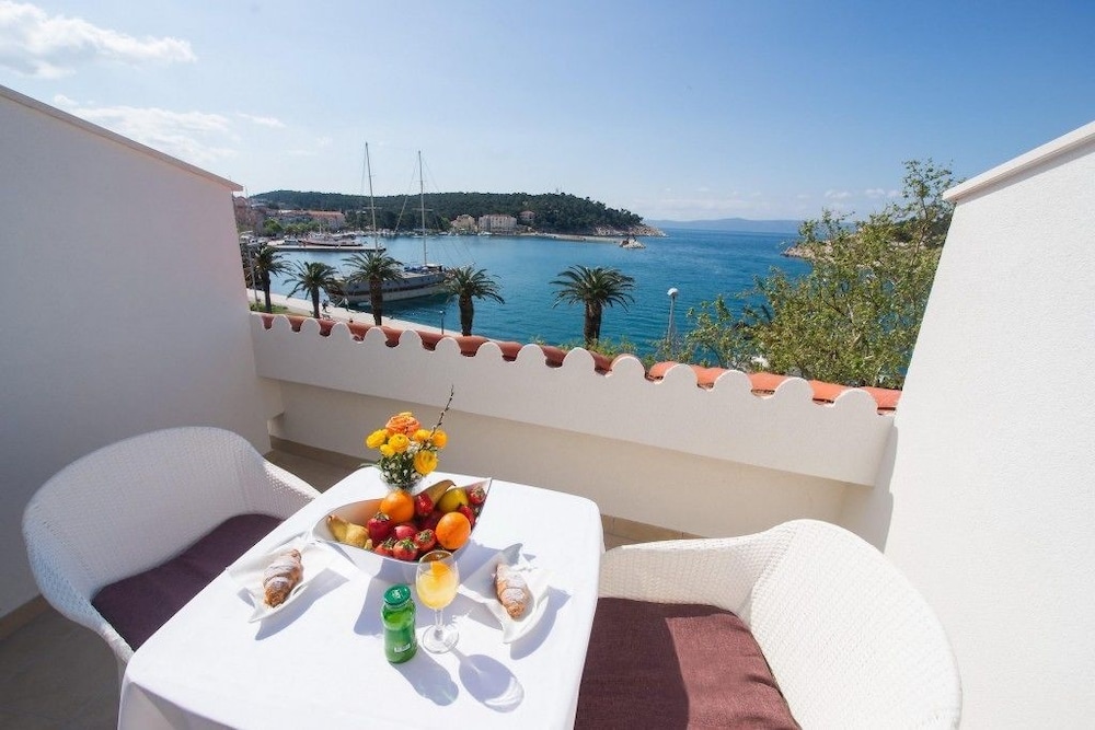 

Napoli - Makarska - Hotel Biokovo