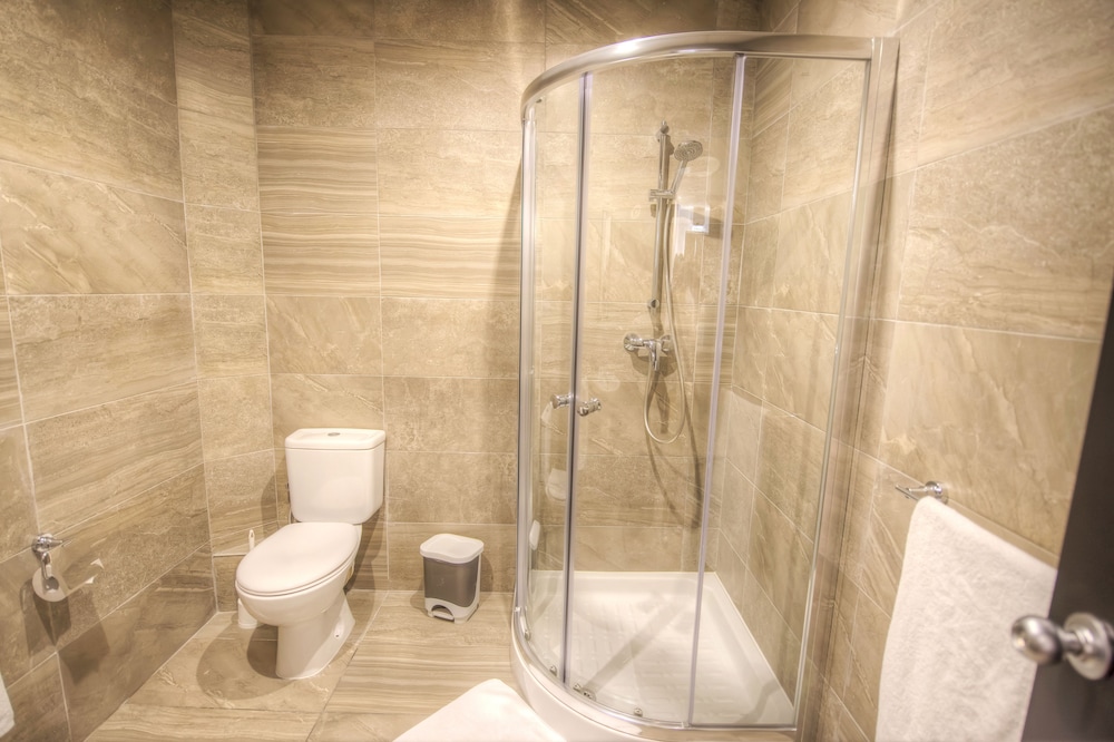

Trapani - Msida - St. Julian's Bay Hotel