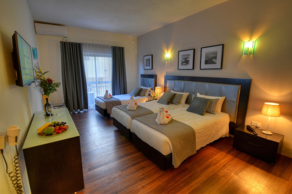 

Roma - Marsaskala - St. Julian's Bay Hotel
