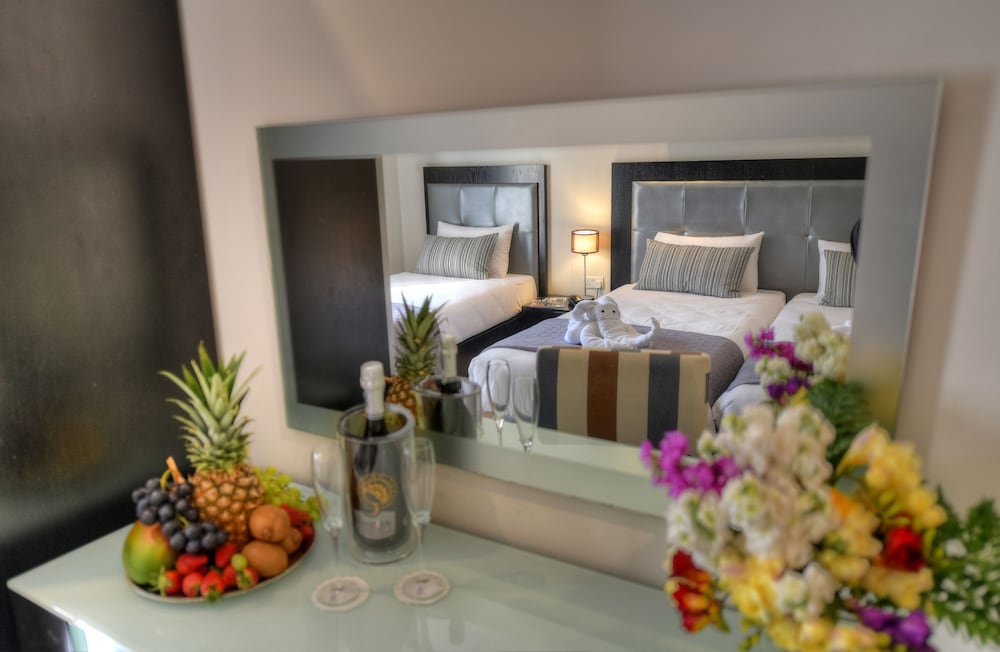 

Roma - La Valletta - St. Julian's Bay Hotel