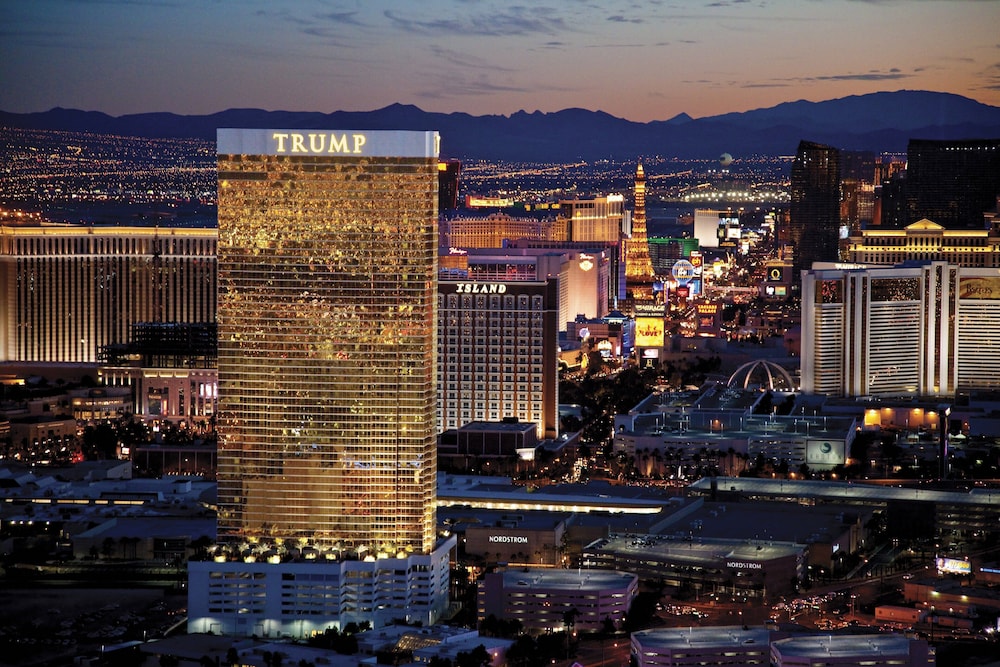 

Bari - Las Vegas (NV) - Trump International Hotel Las Vegas
