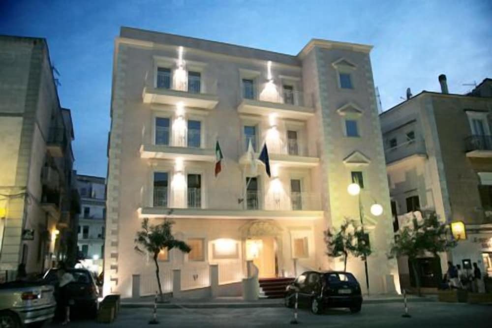 

Catania - Gargano, Mare Italia - Palace Hotel Vieste