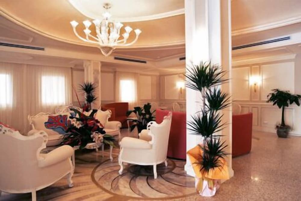 

Roma - Gargano, Mare Italia - Palace Hotel Vieste