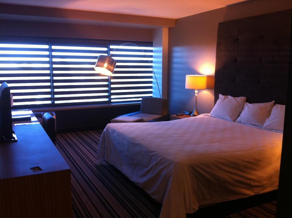 

Milano - Fountain Valley - Hotel Huntington Beach