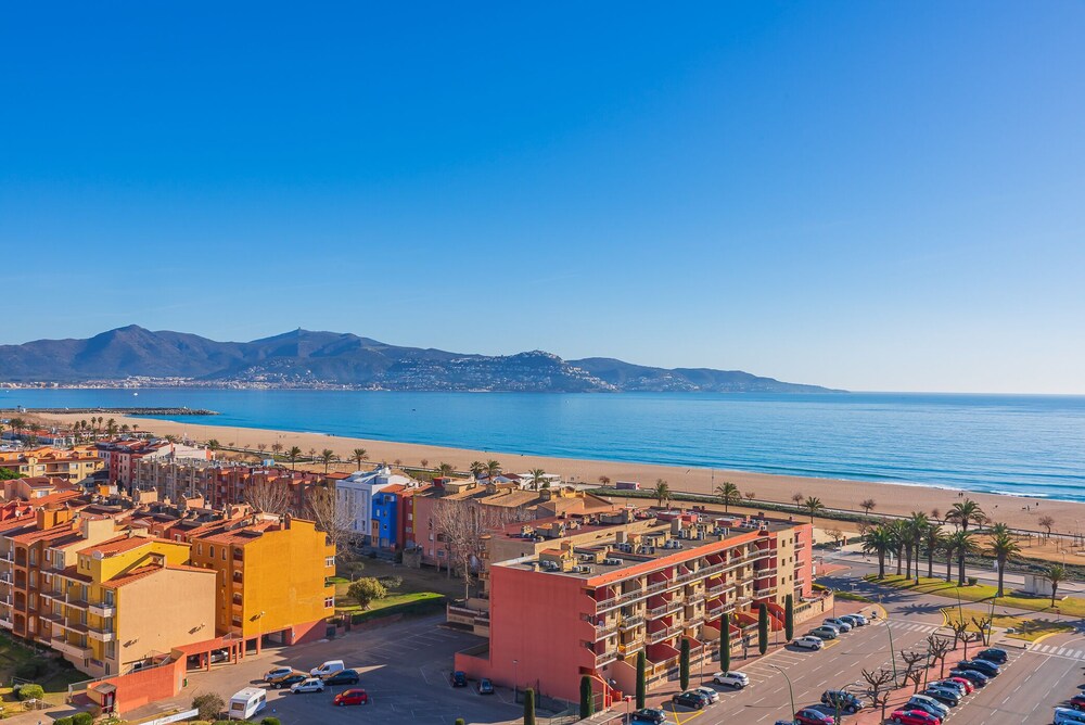 

Napoli - Roses - Xon's Platja ApartHotel