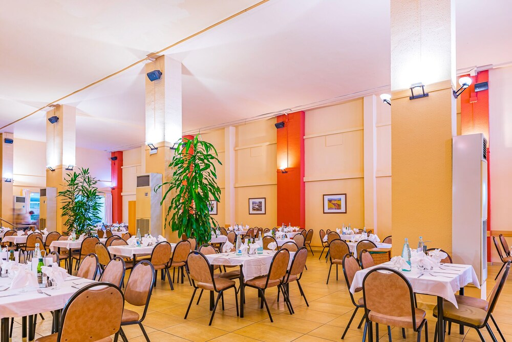 

Pisa - Empuriabrava - Xon's Platja ApartHotel