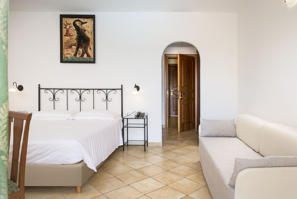 

Roma - Arzachena - Blu Hotel Morisco