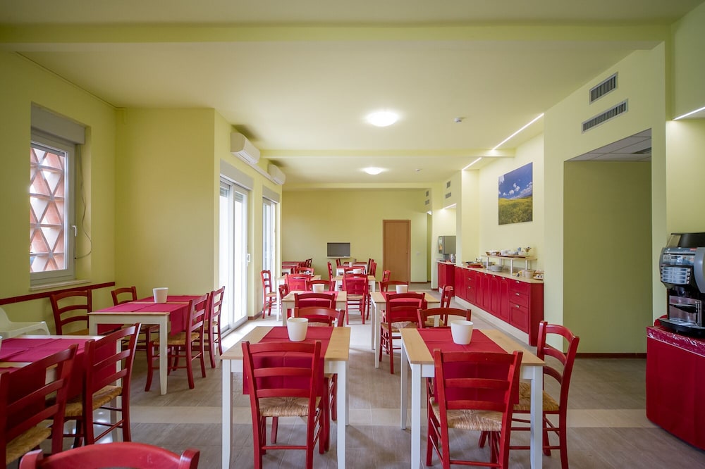 

Napoli - Volterra - Hotel Foresteria