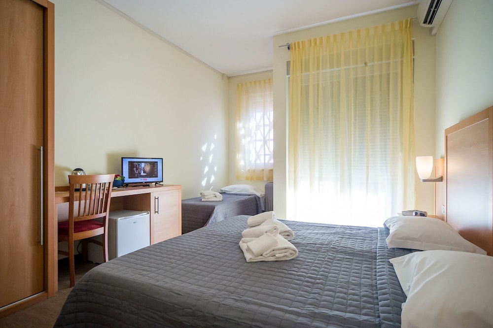 

Lamezia Terme - Volterra - Hotel Foresteria