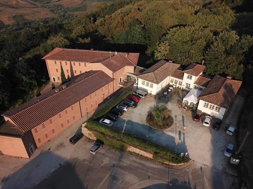 

Torino - Volterra - Hotel Foresteria