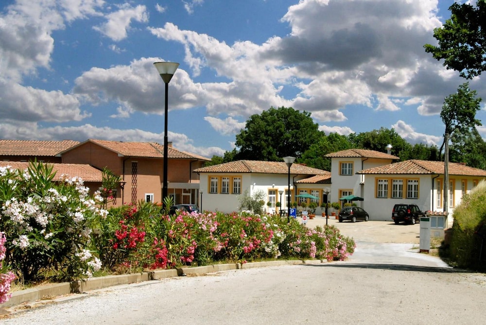 

Verona - Volterra - Hotel Foresteria