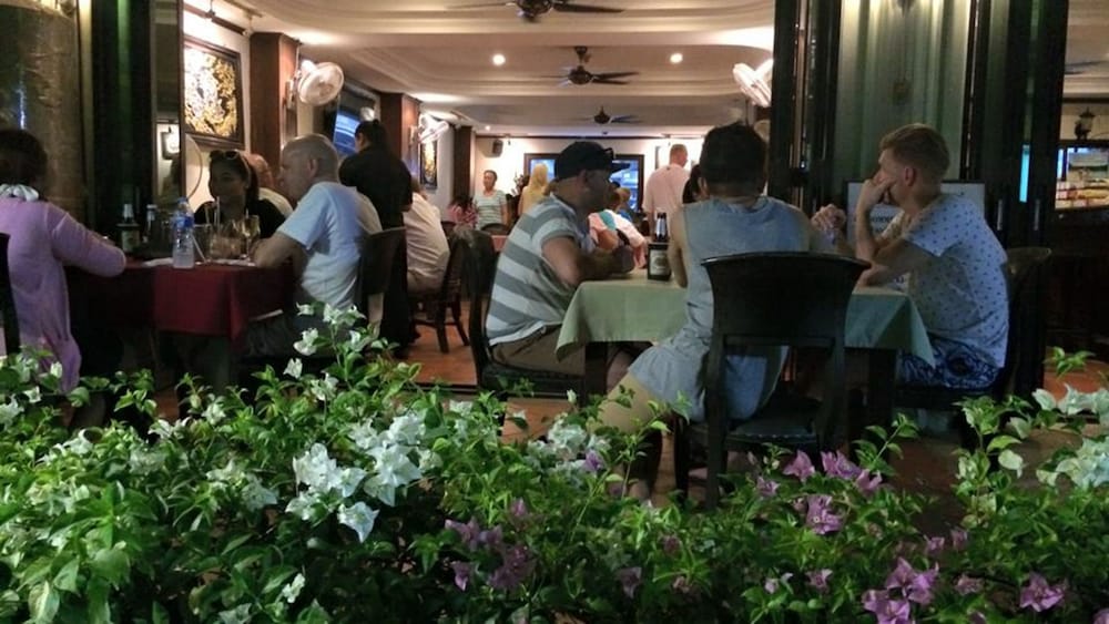 

Milano - Bang Tao Beach - Surin Bay Inn