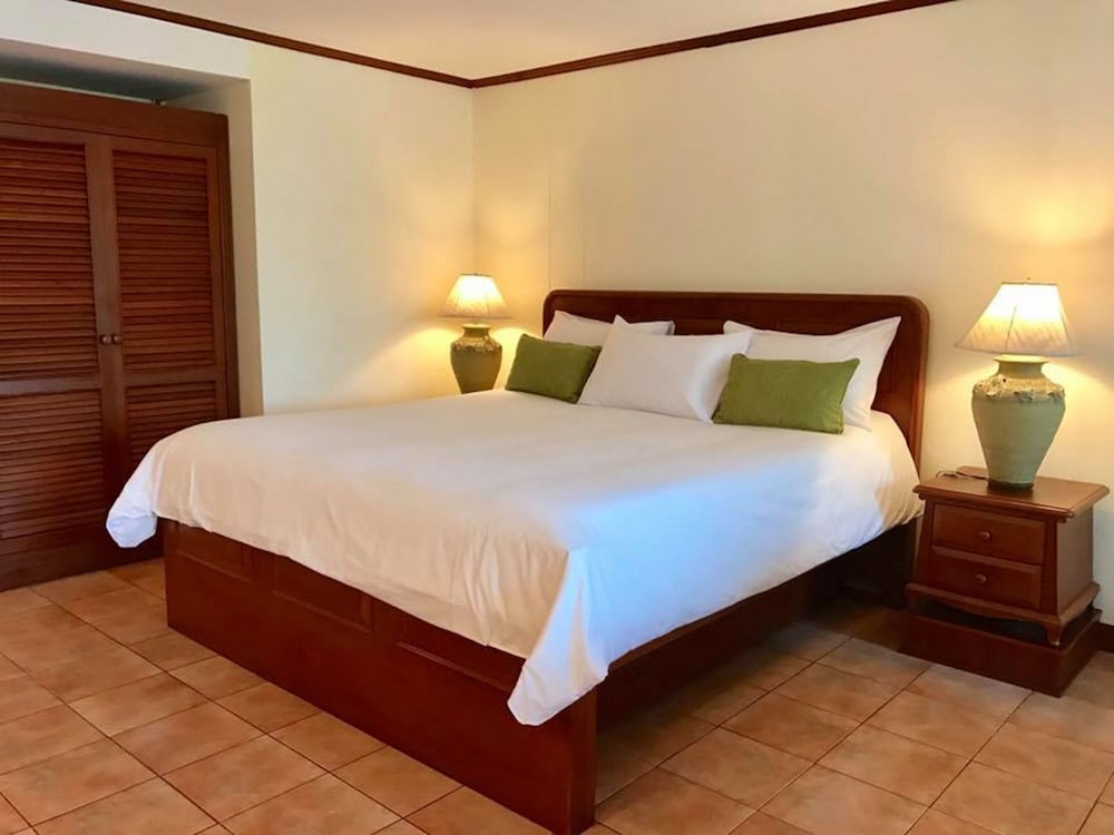 

Milano - Kamala Beach - Surin Bay Inn