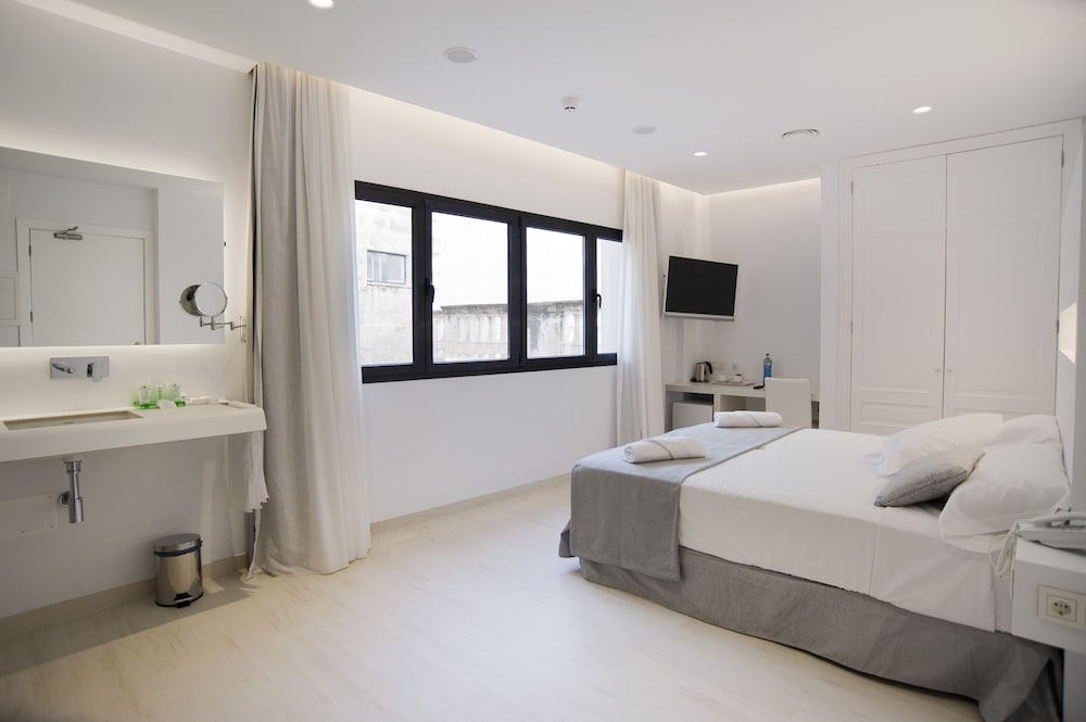 

Napoli - Binibeca - Sindic Hotel - Adults Only