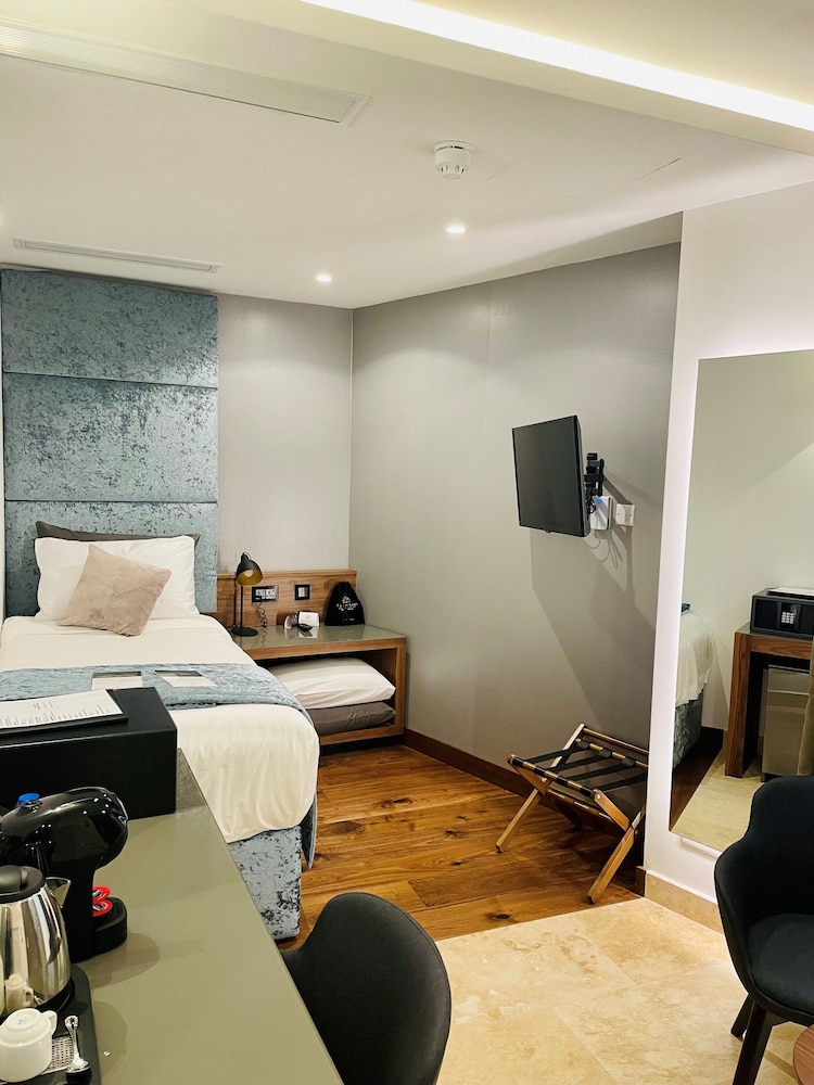 

Torino - Mellieha - The Village Boutique and SPA