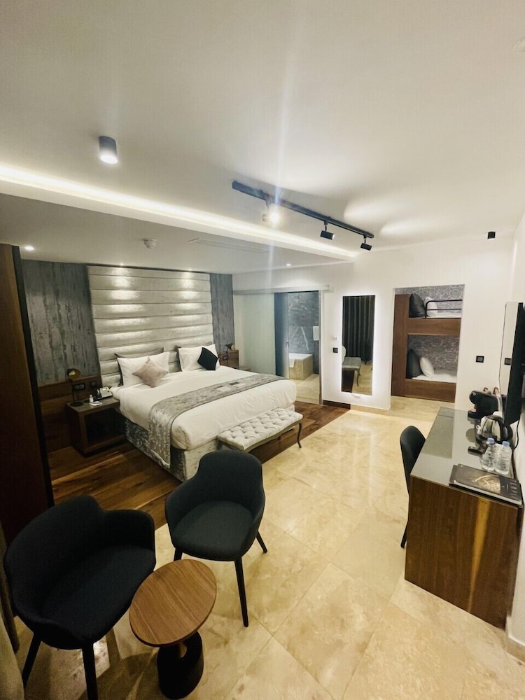 

Alghero - Mellieha - The Village Boutique and SPA
