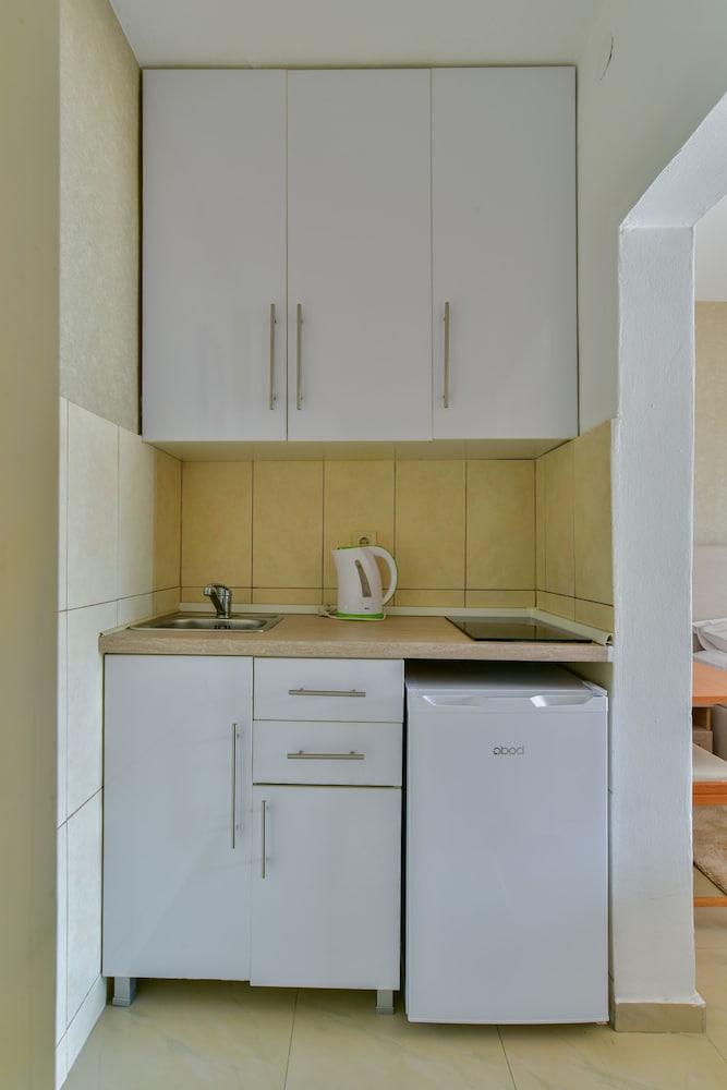 

Napoli - Petrovac - Apartments Kentera