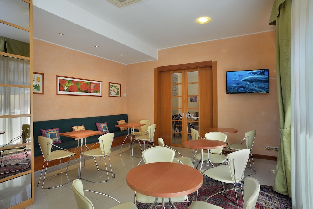 

Catania - Bologna - Astor Hotel