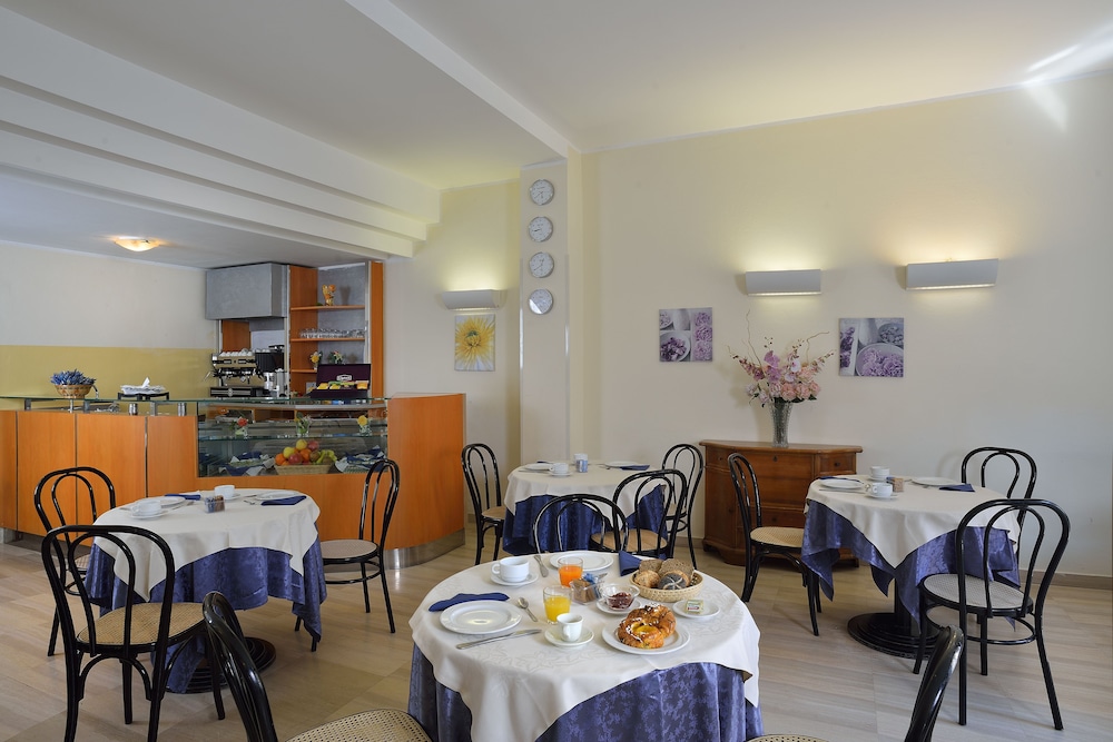 

Cagliari - Bologna - Astor Hotel