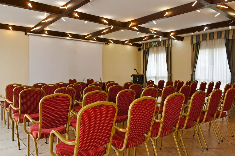 

Palermo - Parma - Hotel Villa Ducale