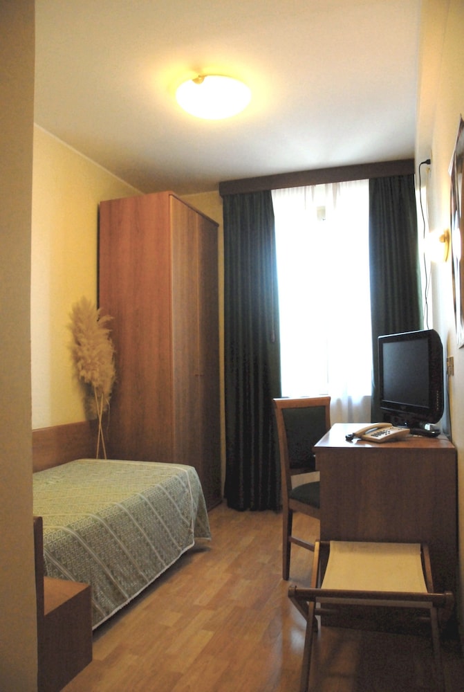 

Milano - Trieste - Hotel Sonia