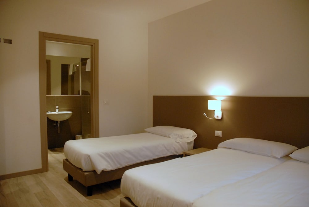 

Torino - Trieste - Hotel Sonia