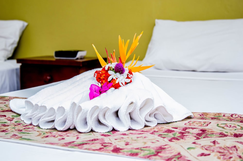 

Roma - Nadi - Hexagon International Hotel