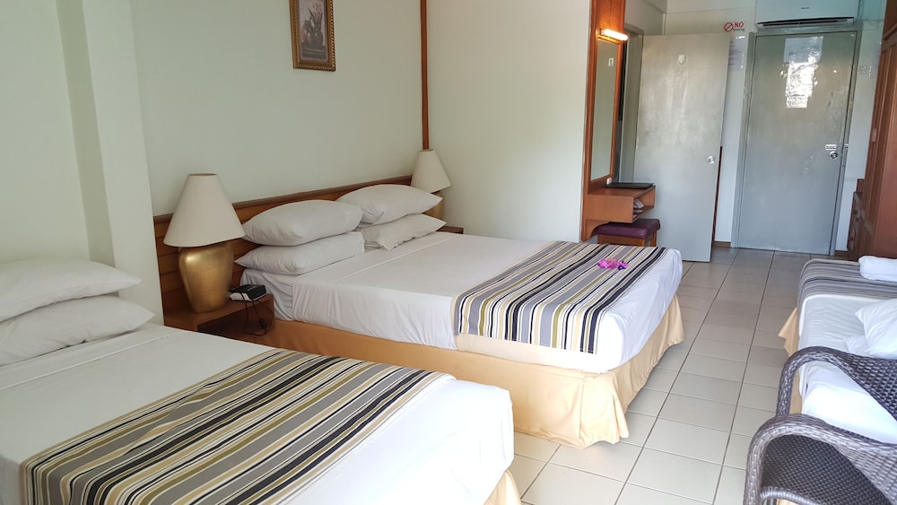 

Roma - Nadi - Hexagon International Hotel