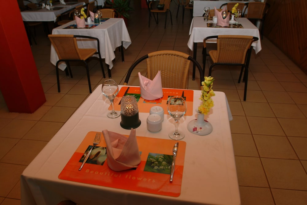 

Bologna - Isole Fiji - Hexagon International Hotel