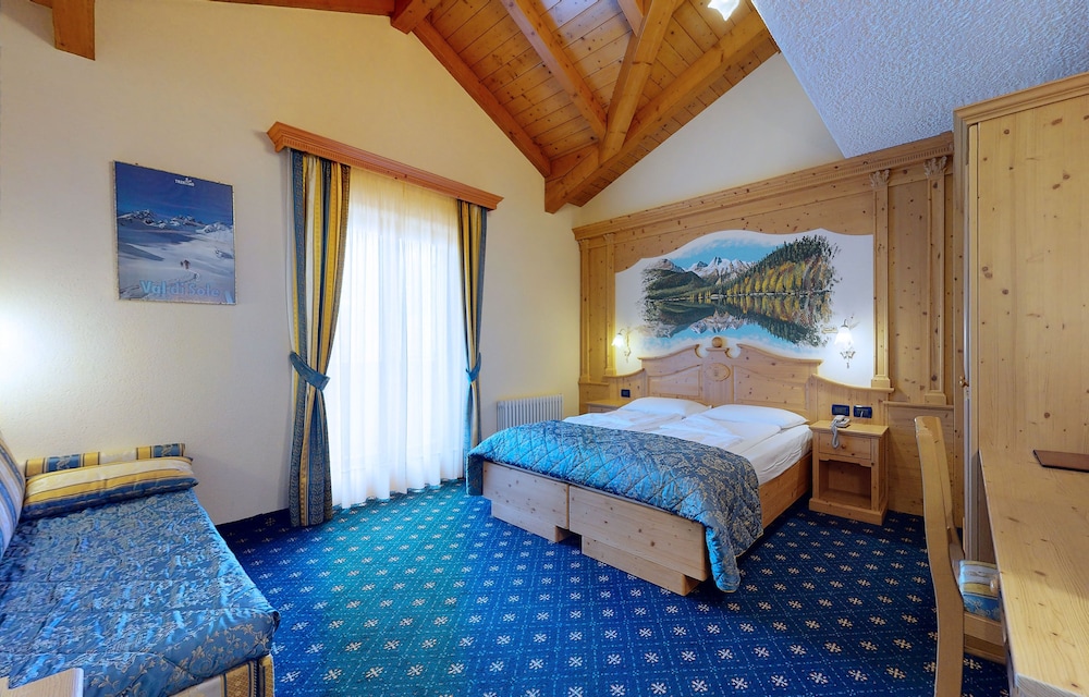 

Napoli - Dimaro - Hotel Madonna delle Nevi