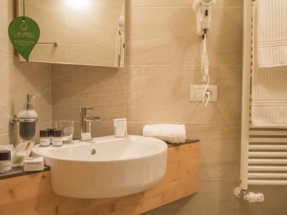 

Lamezia Terme - Alagna Valsesia - Alagna Mountain Resort & SPA