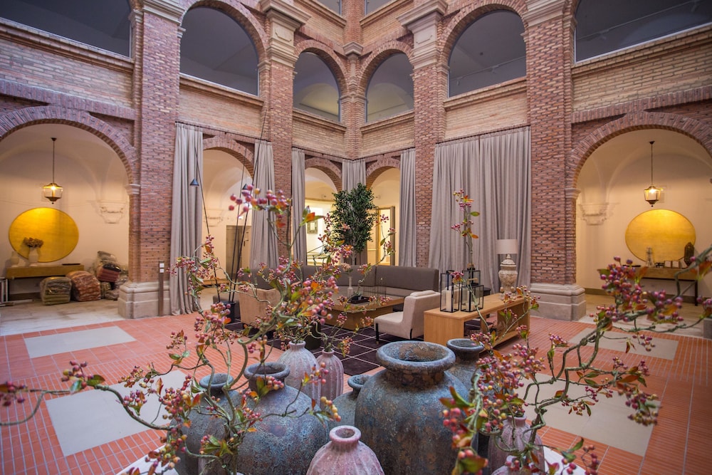 

Milano - Lerida - Parador de Lleida
