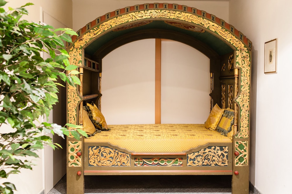 

Napoli - Chienes - Hotel Goldene Rose