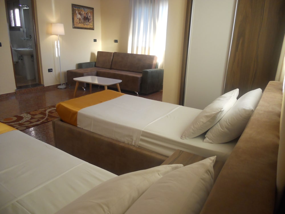 

Roma - Valona - Hotel Onorato