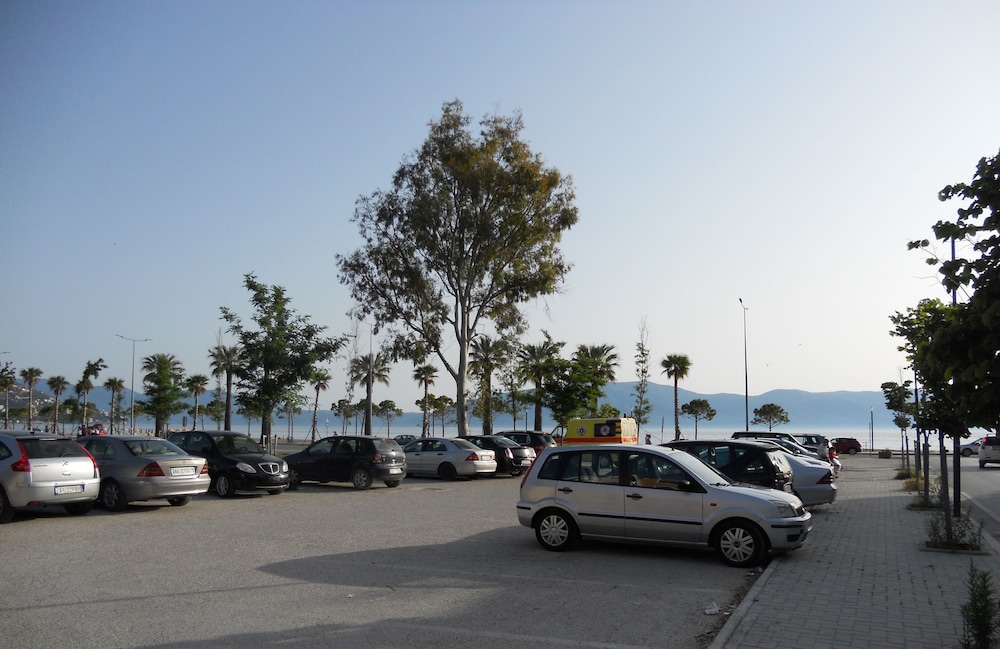 

Milano - Costa albanese - Hotel Onorato