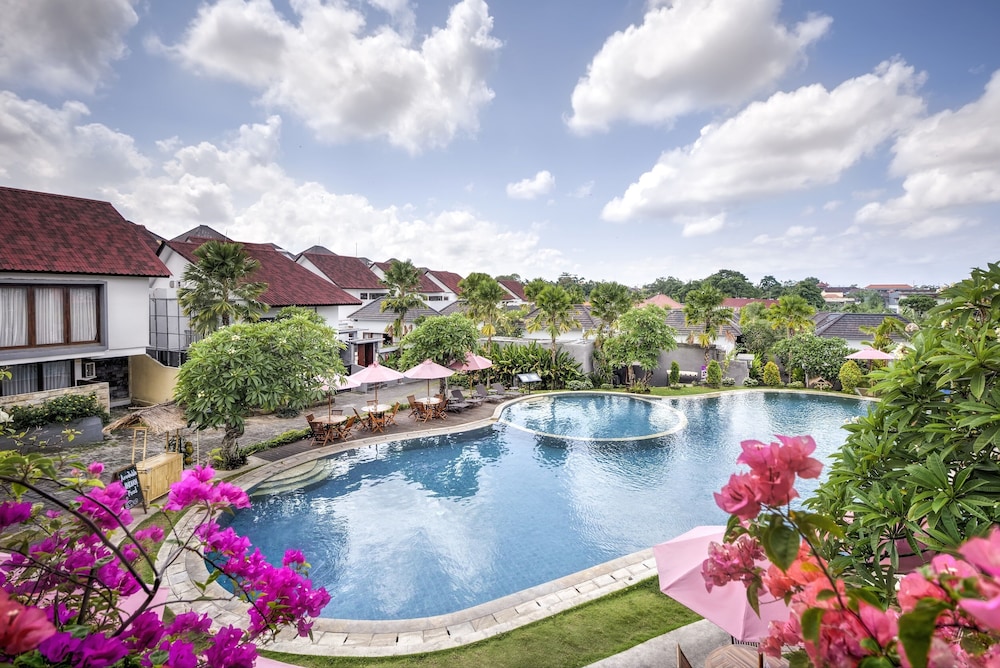 

Roma - Canggu - Grand Kesambi Resort and Villas