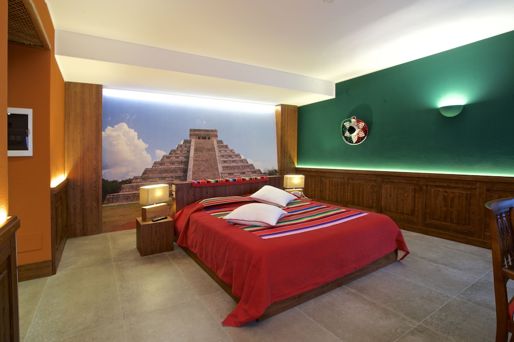 

Comiso - Aprica - Design Suite Tirano