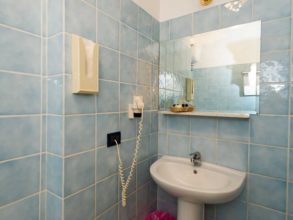 

Catania - Grottaferrata - Hotel Louis II