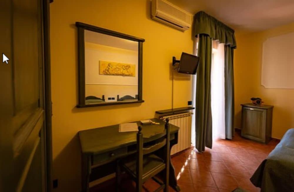 

Catania - Grottaferrata - Hotel Louis II