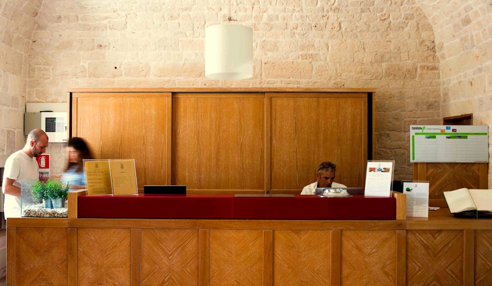 

Napoli - Puglia, Italia - Victor Country Hotel