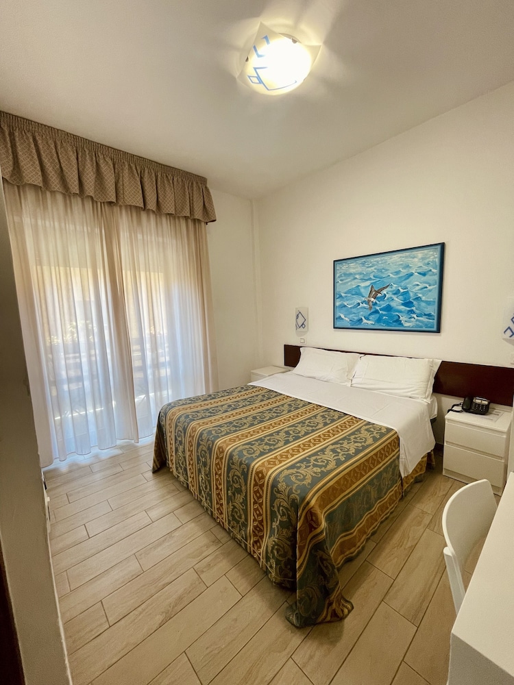 

Catania - Nettuno - Hotel La Bussola