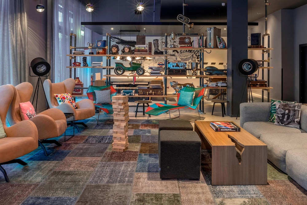 

Napoli - Barking - Moxy London Stratford