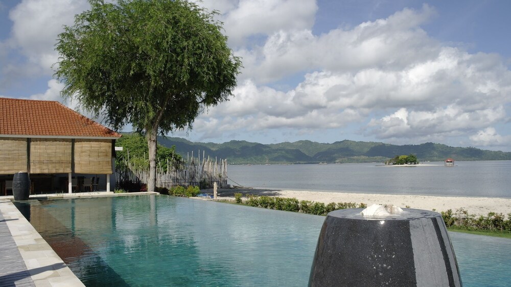 

Milano - Sekotong - The Suites Lombok