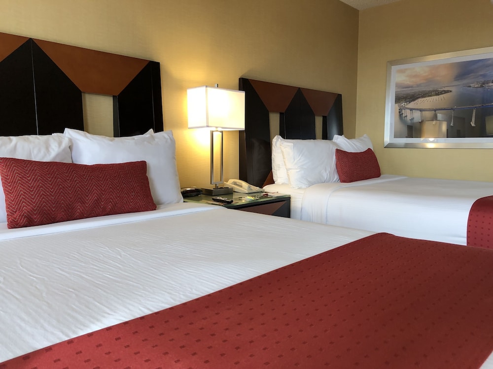 

Milano - San Diego - Ramada By Wyndham San Diego National City