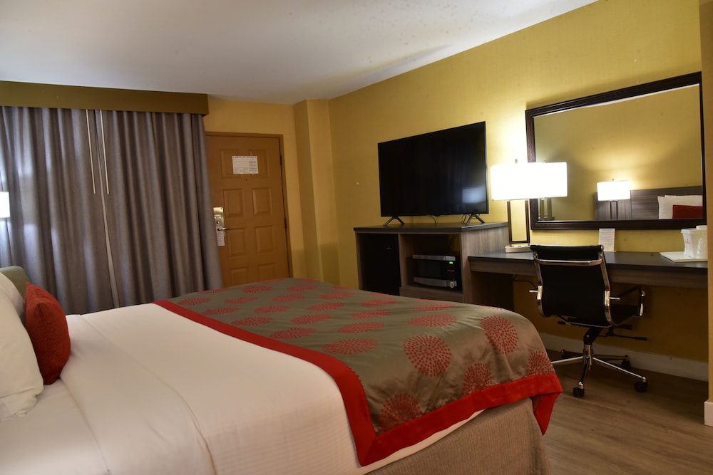 

Milano - San Diego - Ramada By Wyndham San Diego National City