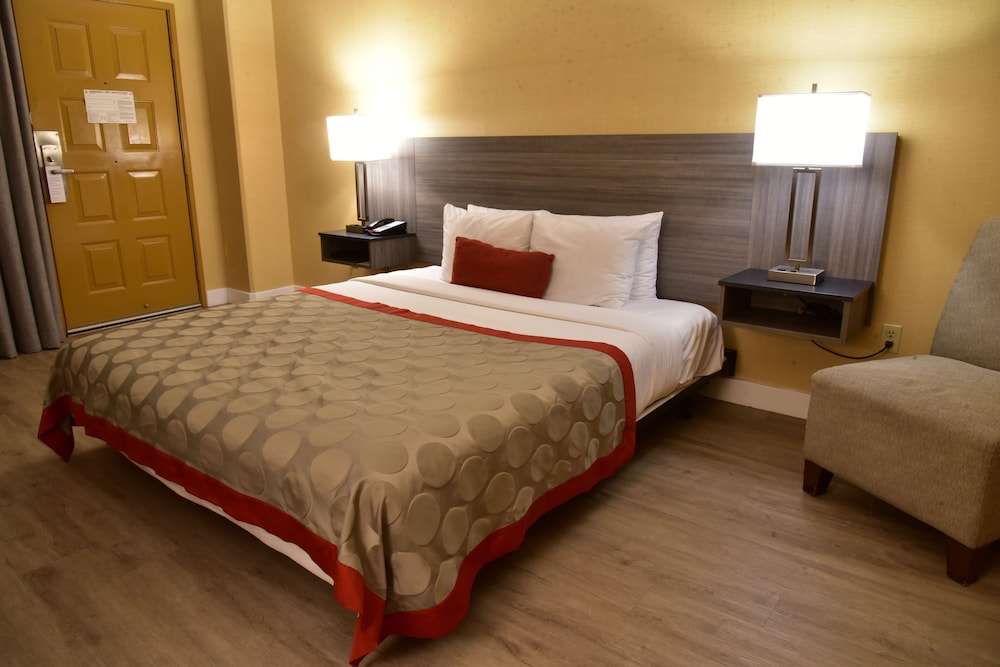 

Milano - San Diego - Ramada By Wyndham San Diego National City